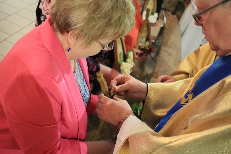 Koronacja kapliczek Pielgrzymującej Matki Bożej w Cisku