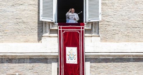 Papież pozdrawia uczestników Spotkania Młodych na Polach Lednickich