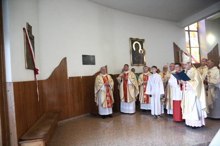 Tablica ks. Pacholika