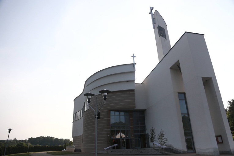 Tablica ks. Pacholika