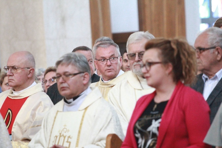 Tablica ks. Pacholika