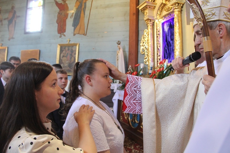 Bierzmowanie w Pogwizdowie