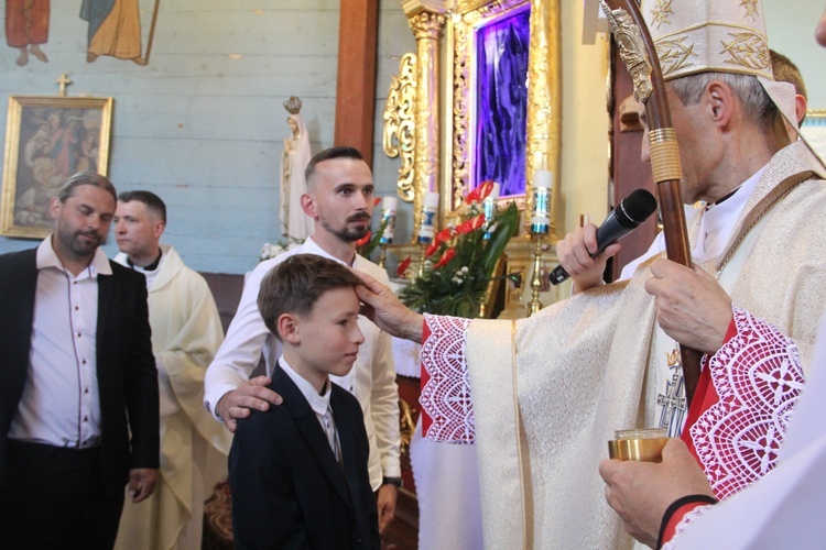 Bierzmowanie w Pogwizdowie