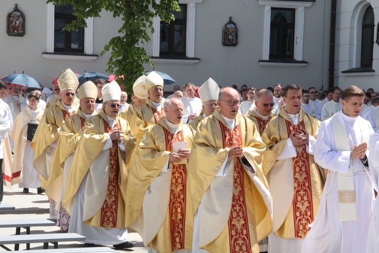 Pielgrzymka kapłanów diecezji tarnowskiej do Tuchowa