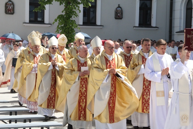 Pielgrzymka kapłanów diecezji tarnowskiej do Tuchowa