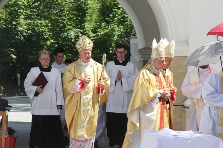 Pielgrzymka kapłanów diecezji tarnowskiej do Tuchowa