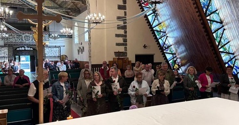 Karpacz. Zawierzeni przez ręce Matki Bożej