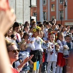 Ukraiński chór dzieci dziękował Polakom przy gorzowskiej katedrze