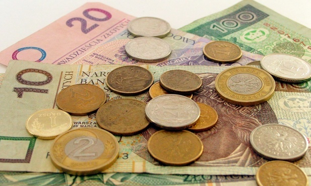 Opublikowano projekt nowelizacji ustawy w sprawie 800 plus