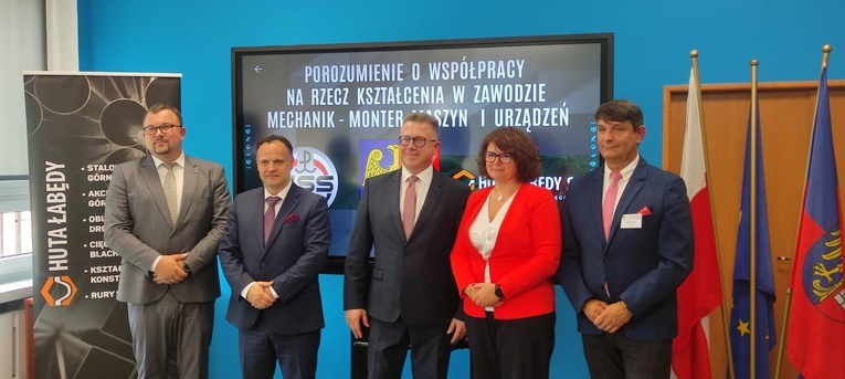 Gliwice. Huta Łabędy będzie kształcić przyszłych mechaników i monterów maszyn