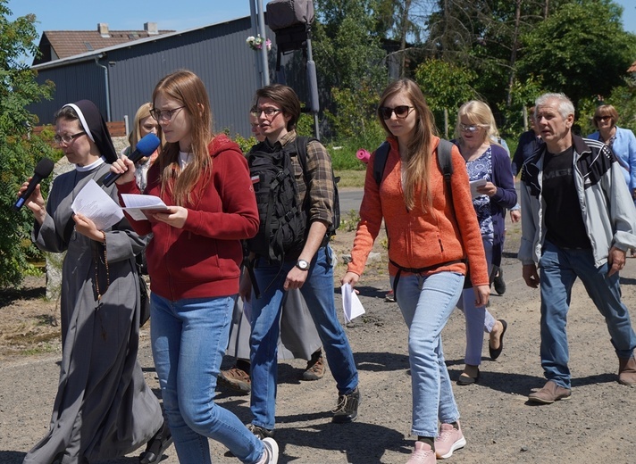 Pielgrzymka do grobu i miejsca męczeństwa bł. s. M. Acutiny