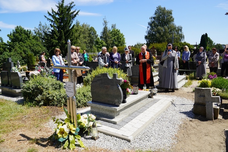 Pielgrzymka do grobu i miejsca męczeństwa bł. s. M. Acutiny