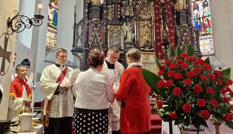 Prymicje neoprezbiterów