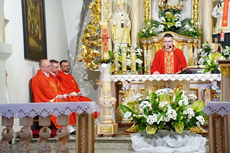 Prymicje neoprezbiterów