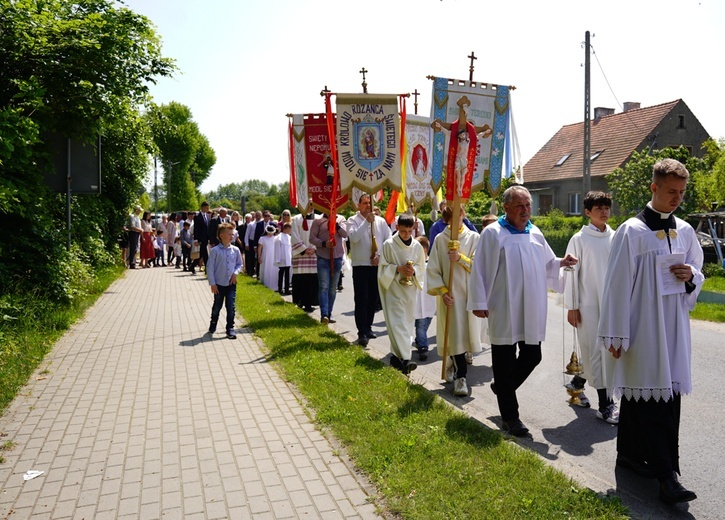Prymicje neoprezbiterów