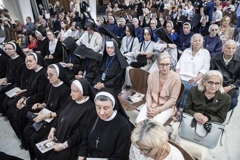 Dziękujemy za czyniących pokój. XVI Święto Dziękczynienia