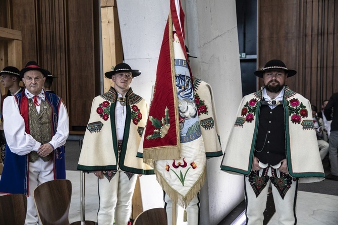 Dziękujemy za czyniących pokój. XVI Święto Dziękczynienia