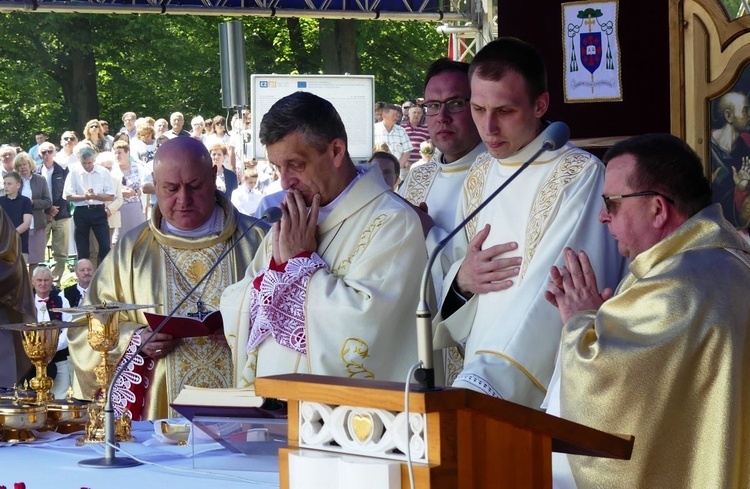 Podczas Mszy św. na skoczowskiej Kaplicówce.