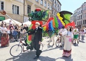 Smoki opanowały Rynek Główny w Krakowie