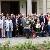 Rodzina Bobów wśród uczestników premiery w Kozach.