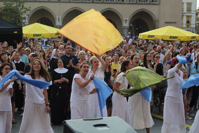 Uwielbienie na Rynku Głównym