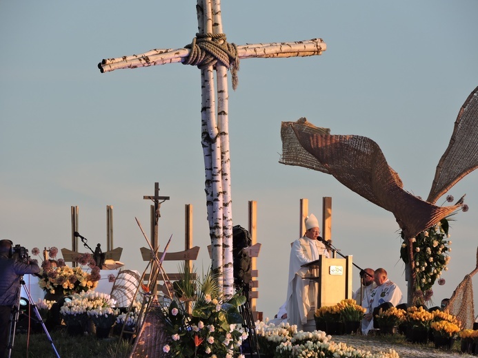 Młodzież diecezji łowickiej na Lednicy