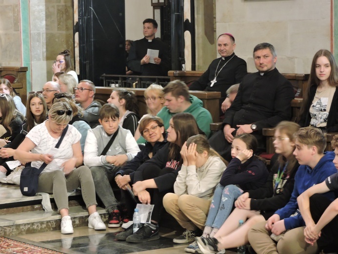 Młodzież diecezji łowickiej na Lednicy
