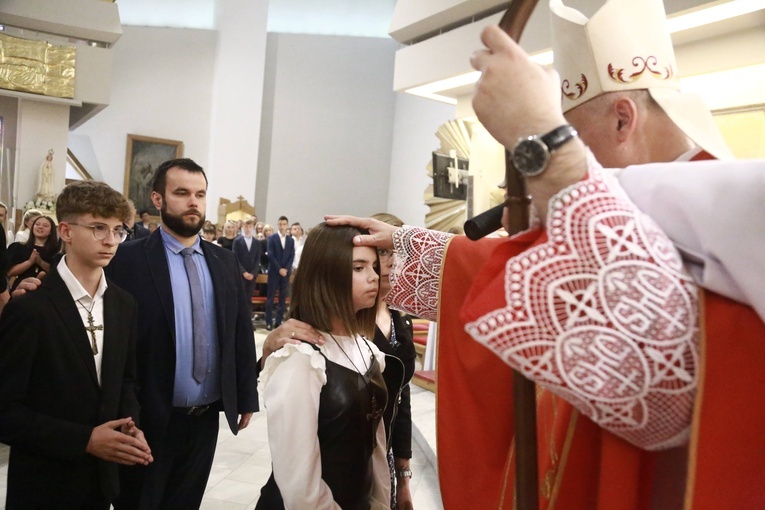 Bierzmowanie w Moszczenicy