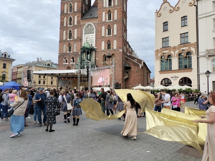 Uwielbienie na Rynku Głównym Kraków 2023