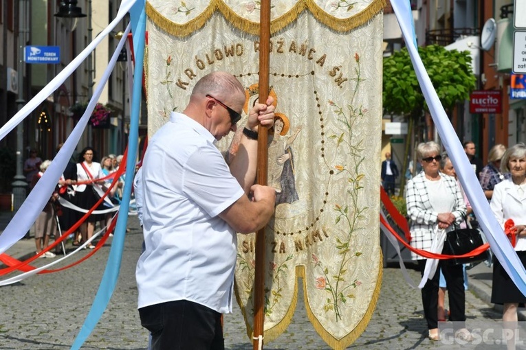 Procesja eucharystyczna na ulicach Głogowa