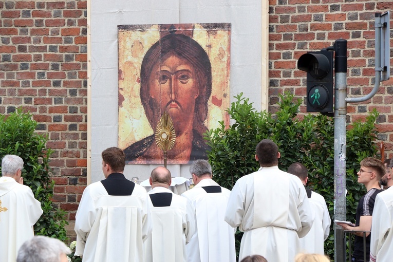 Centralna procesja Bożego Ciała we Wrocławiu 2023