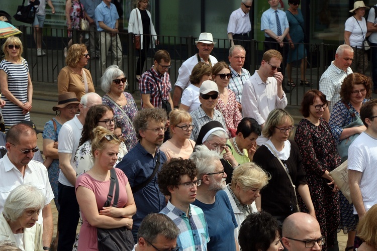 Centralna procesja Bożego Ciała we Wrocławiu 2023