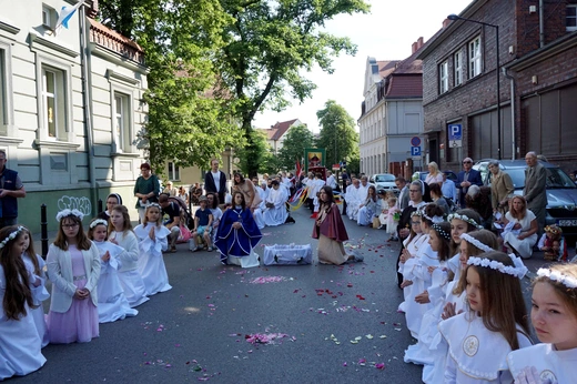 Procesja Bożego Ciała na gliwickiej starówce