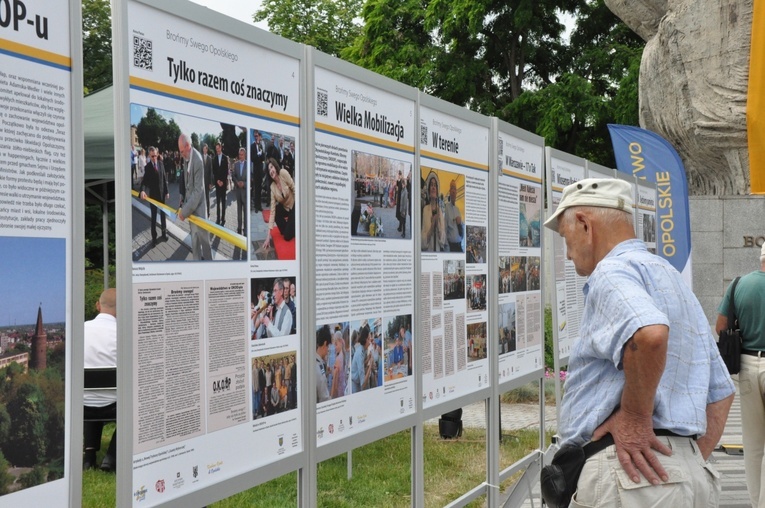 Happening z okazji 25. rocznicy obrony województwa opolskiego