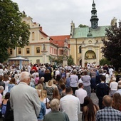 Tłumy wiernych na uroczystości Bożego Ciała w Sandomierzu