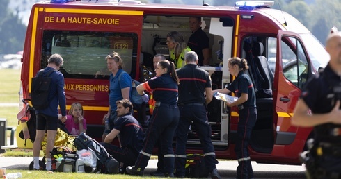 Katolicy we Francji modlą się za ofiary zamachu w Annecy