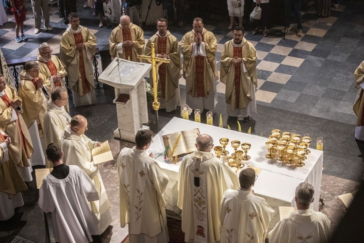 Boże Ciało. Wierzę w Kościół