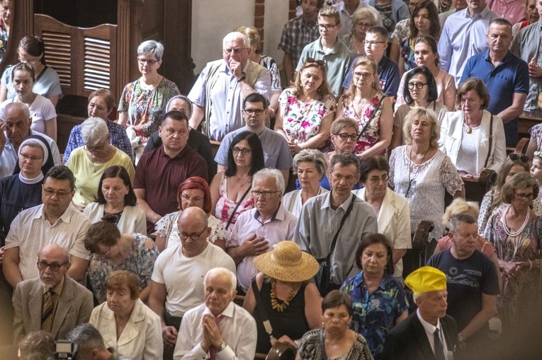 Boże Ciało. Wierzę w Kościół