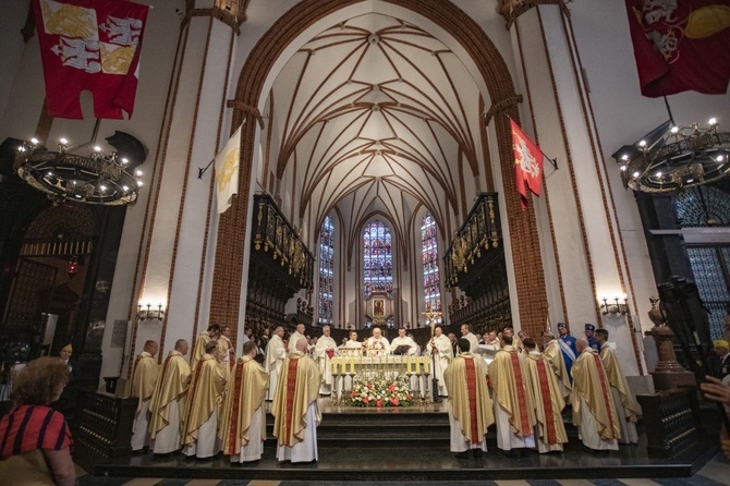 Boże Ciało. Wierzę w Kościół