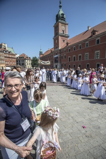 Boże Ciało. Wierzę w Kościół