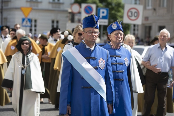 Boże Ciało. Wierzę w Kościół