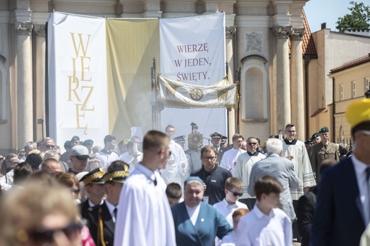 Boże Ciało. Wierzę w Kościół