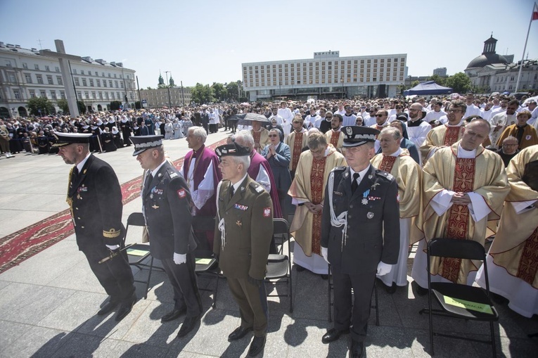 Boże Ciało. Wierzę w Kościół