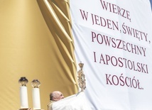 Boże Ciało. Wierzę w Kościół