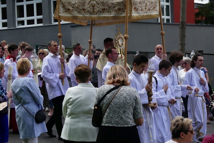 Procesja Bożego Ciała na Złotych Łanach w Bielsku-Białej - 2023