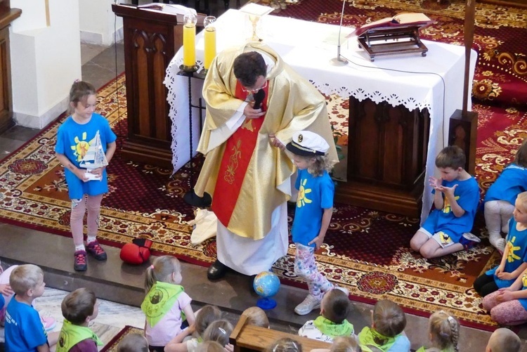 Pielgrzymka przedszkolaków do bł. Matki Małgorzaty Łucji Szewczyk w Oświęcimiu