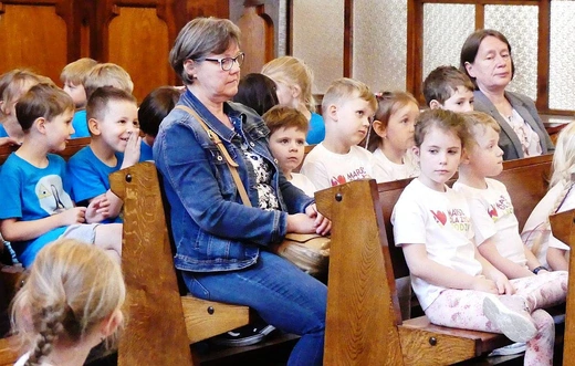 Pielgrzymka przedszkolaków do bł. Matki Małgorzaty Łucji Szewczyk w Oświęcimiu