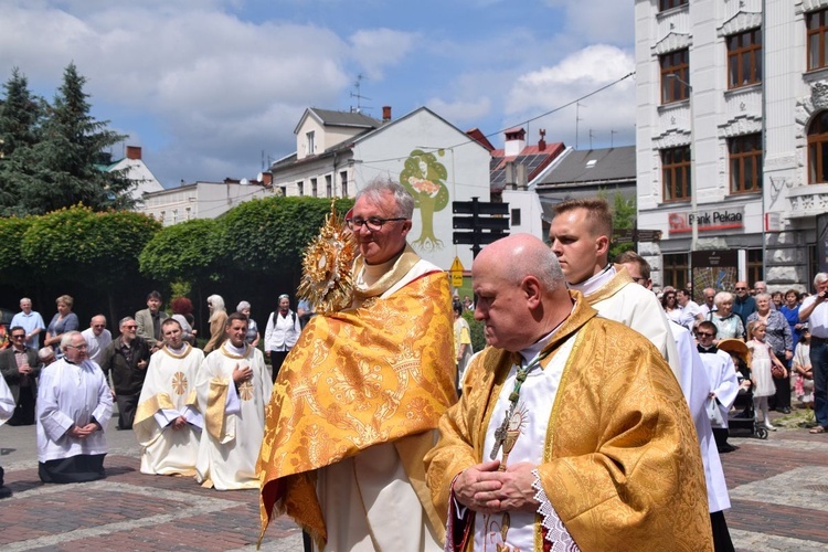 Procesja Bożego Ciała z bp. Piotrem Gregerem w Bielsku-Bialej - 2023