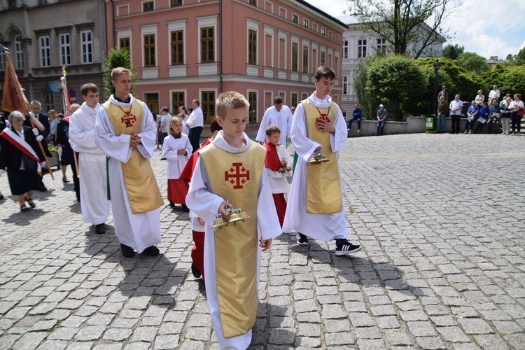 Procesja Bożego Ciała z bp. Piotrem Gregerem w Bielsku-Bialej - 2023