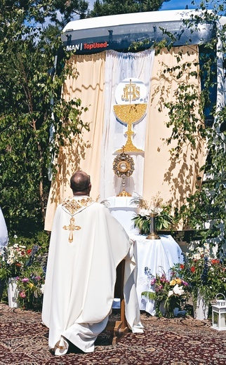 Boże Ciało w Strzelcach k. Namysłowa